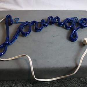 Neon Light-Up "Lounge" sign